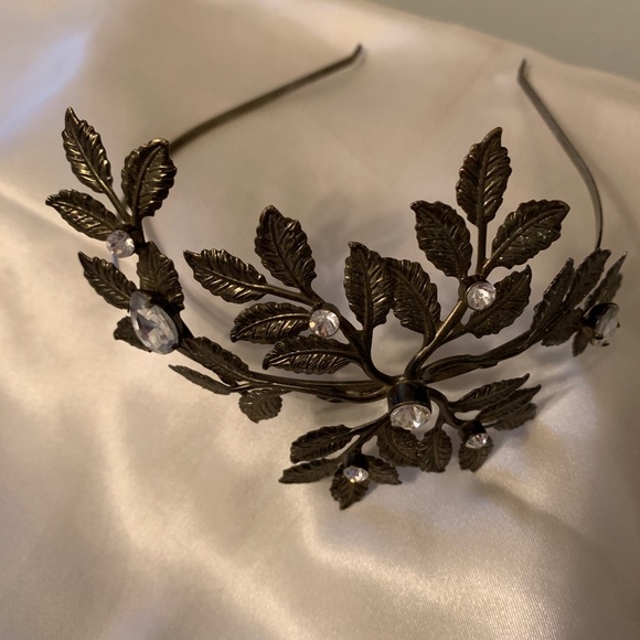 Classic Jeweled leafs headband - Picture 3 of 5